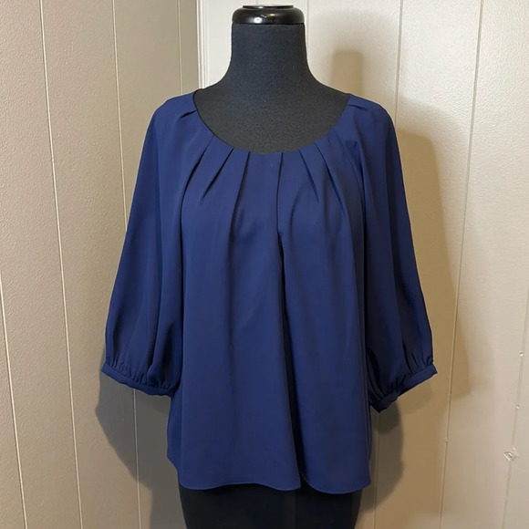 Z Amanda Uprichard Women’s Medium Long Sleeve Blouse Pleated Chest Slit Elastic - Picture 1 of 6
